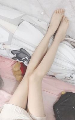 私人成片免费观看_JVID性感写真